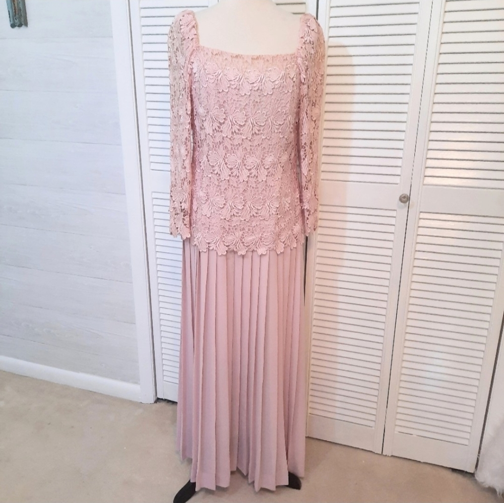 RARE VINTAGE union made blush pink lace maxi pleated dress sz 12